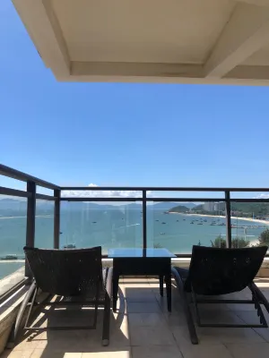 Yimi Yangguang Seaview Holiday Apartment Отели рядом с достопримечательностью «Королевство морских медуз Южного моря»