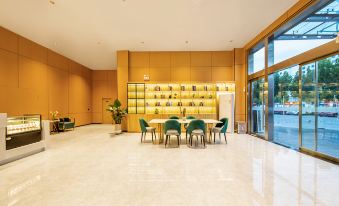 GreenTree Inn Express Hotel (Dongying Lijin Ginza Mall)