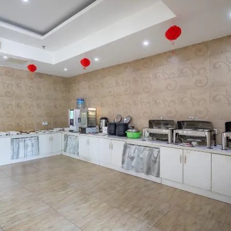 Qingmu Hotel (Chaohu Renmin Road store)