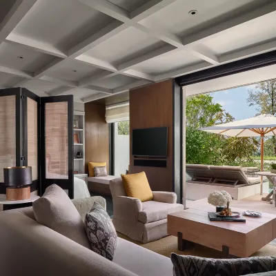 Rosewood Phuket Hotel berhampiran Pantai Merlin