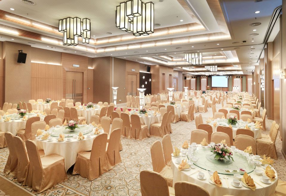 그랜드 렉시스 포트 딕슨