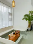 Jingdaiyuan Seascape Hotel (Dali high-speed railway station Erhai Park Branch)