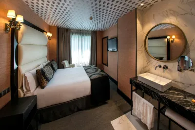 Hotel Mirador de Chamartín โรงแรมใกล้บัมบู