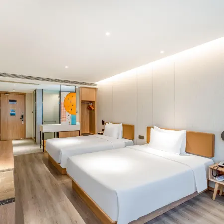 Starway Hotel (Deqing Zhengxiang Commercial Plaza, Yongan Street)