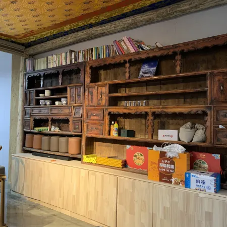 Xiaheshan Ancient Homestay (Cultural Plaza)