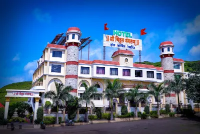 Shri Vitthal Mangalam ,Satara Hotels in der Nähe von Someshwar Temple