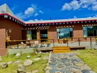 Yuke Ranch Wild Luxury Homestay Hotels in Daofu