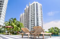 Scenic Country Garden Danga Bay by Lions Bay - Beach