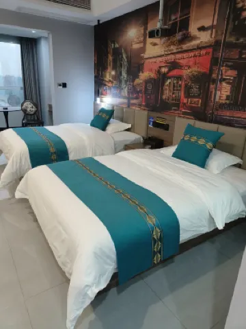 This Shi Hotel (Zhoukou Municipal Government Arts and Science College)
