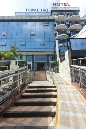 Tometal Hotel Отели рядом с достопримечательностью «Ботанический и зоологический сад «Цимбазаза»»