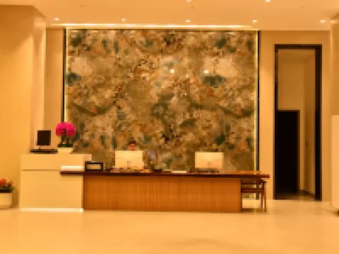 รีสอร์ทน้ำพุร้อนหลงหู โรงแรมในลู่เหอ