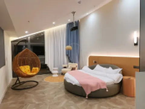 Yuanquanquan Homestay (Shanghai Pudong Dishui Lake)