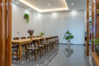 Miye Mountain Residents (Libo Xiaoqikong East Gate Store)