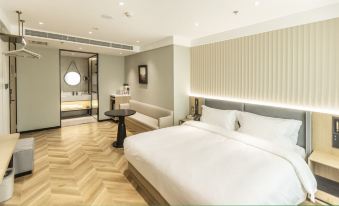 Super8 Hyatt  Hotel (Daxinghuangcun Railway Staion Subway Station Store)