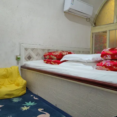 Laoyuanzi Yaodong Featured Homestay