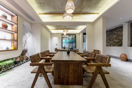 Floral Hotel·Shennongjia Wild Tea Homestay Отели рядом с достопримечательностью «Muyu Town»