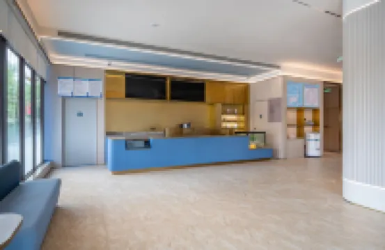 HanTing Hotel (Ganzi County National Highway 317)