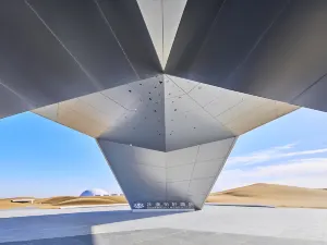 Zhongwei Desert Diamond Hotel