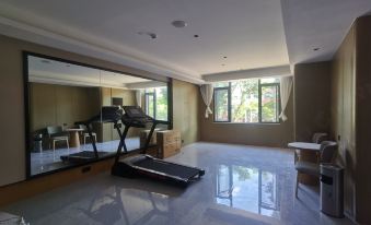 Elong Yam Hotel (Qujiang Nanhua Temple)