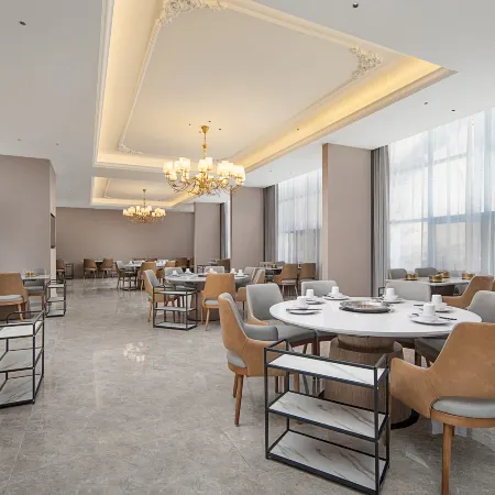 Vienna International Hotel (Zhaxizong Township Zhufeng Road Branch)
