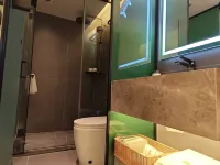 The Cat Spirit Inn | Japanese-Style High-Rise Hotel (Minsheng Rd, near Pen Shuichi Metro, Guiyang)