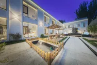 Sixth Street Inn - Riverside Retreat (Yining Branch)​ فنادق في إي نينغ