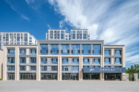 Home Inn (Tongliao People's Hospital Branch)