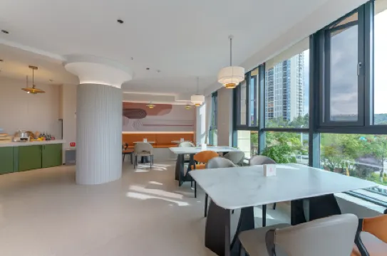 Anning Yueting Hotel (Sandboat Outlets Branch)