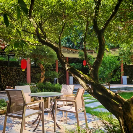 Xinfeng Songjing Hot Spring Resort