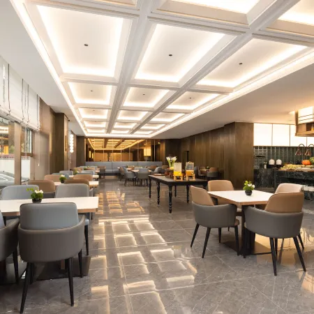 Fuyang Taihe Meilun Hotel