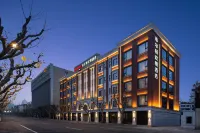 Hampton by Hilton Shanghai Lujiazui Yinding Hotels in Shanghai