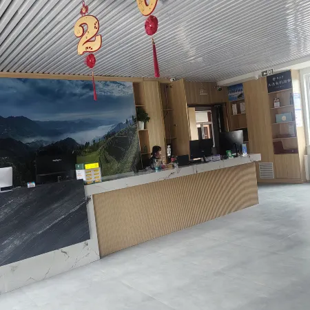 Qiuguo Hotel (Zhangye Lushuiwan Tourism Resort Ganzhou Fucheng)