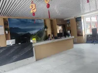 Qiuguo Hotel (Zhangye Lushuiwan Tourism Resort Ganzhou Fucheng) - فطور