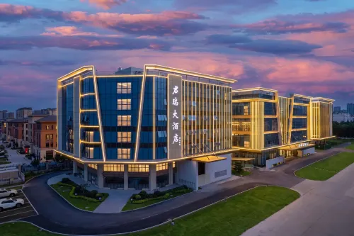 Xuchang Junrui Grand Hotel - Pysäköinti