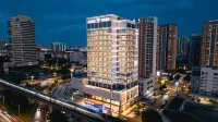 Wance Hotel (Jiangmen East Railway Station) - بار