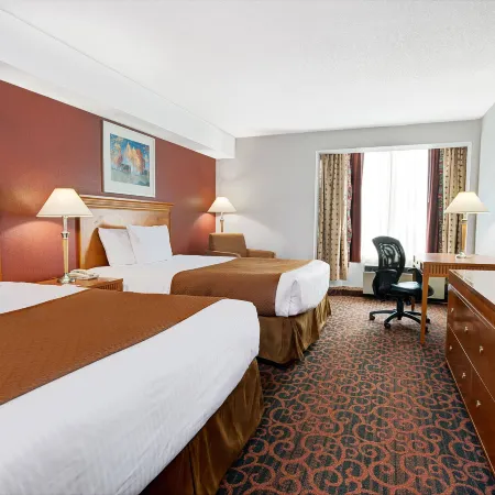Ramada by Wyndham Niagara Falls/Fallsview
