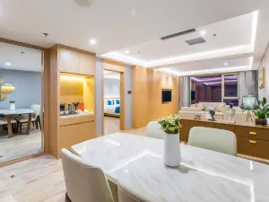 Chengde Tianbao Holiday Hotel