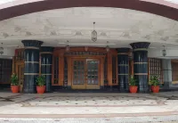 The Rizqun International Hotel Hotel a 