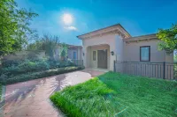 Fuxian Lake Winter and Summer Villa