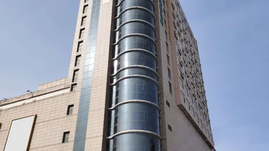 Home Inn (Laixi Yantai Road Yuehu Park)