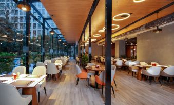 UrCove by Hyatt Chengdu YulinRoad Sichuan Gymnasium