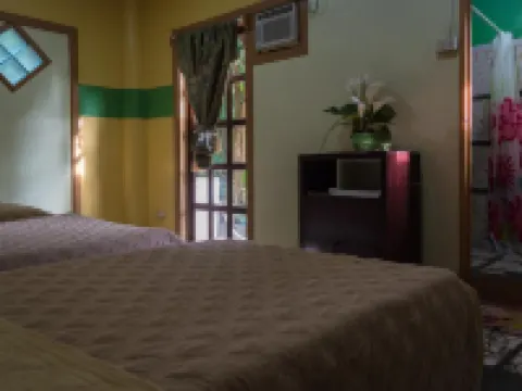 ステファニー グレース イン ロボックのホテル