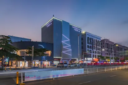 Carredon Apartments (International Convention Center Store)