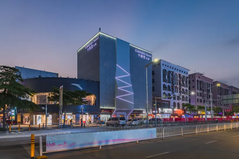 Carredon Apartments (International Convention Center Store)