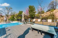 Lake of Fuxian Bicheng B&B (Chengjiang Sun Mountain Branch) - สระว่ายน้ำส่วนตัว