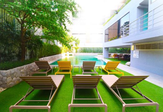 2. 시리 사톤 호텔..