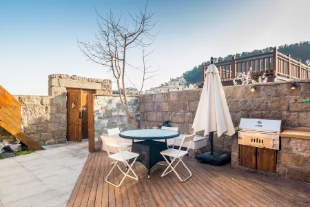 Qingdao Meilunxian Juzhu B&B (Lushan Scenic Area Branch) Отели рядом с достопримечательностью «Laoshan Taiqing Palace»