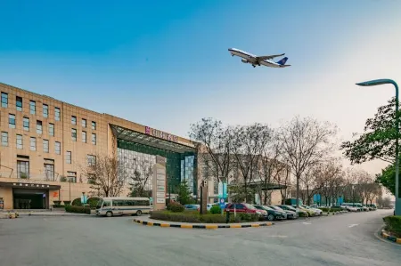 Yitel Hotel (Xi'an Xianyang International Airport T3 Terminal) Отели рядом с достопримечательностью «Zhangyu Ruina Chateau»
