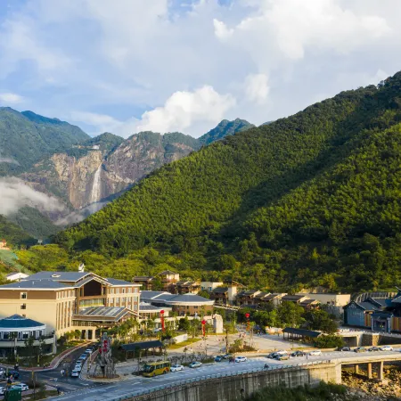 SHINIUSHAN FOREST HOT SPRING HOTEL