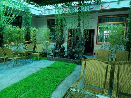 Pland Xinya Eco Business Hotel